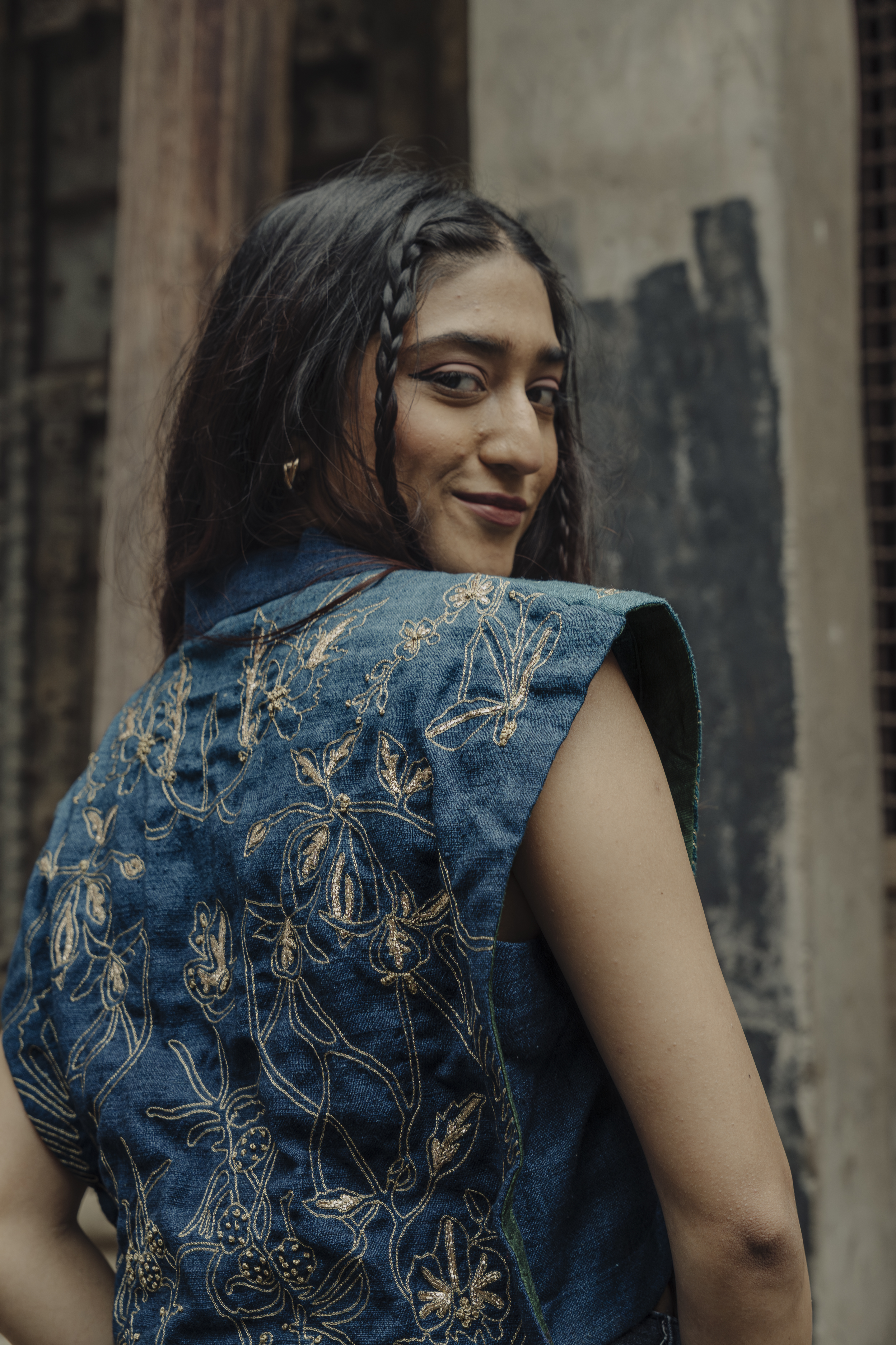 Ombre Embroidered Crop Shirt 4